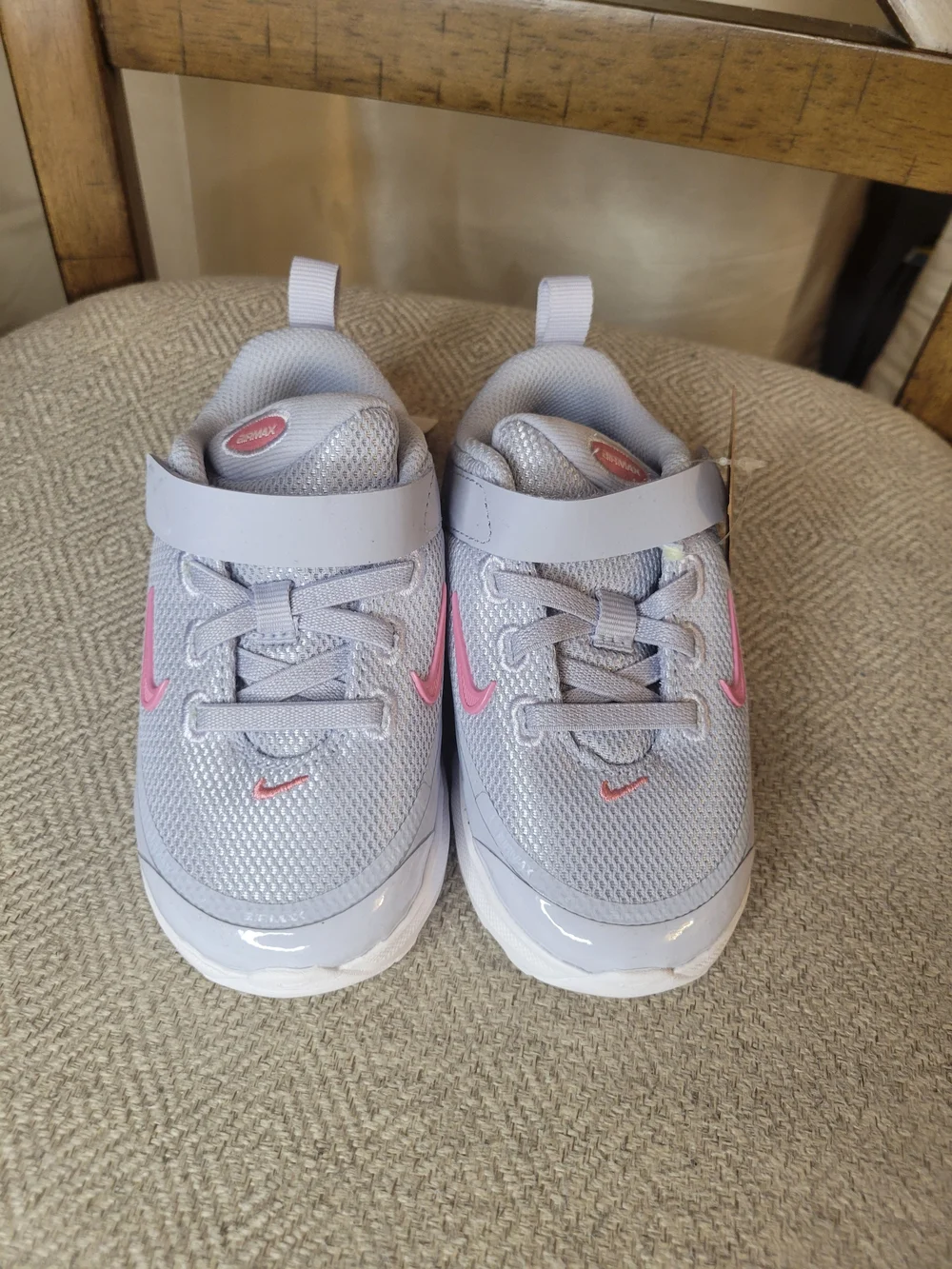 Nike Kids' Air Max Lightweight Athletic Shoes - Light Gray/Pink